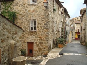 5 Rue des Arcades - an image from the village of Valbonne